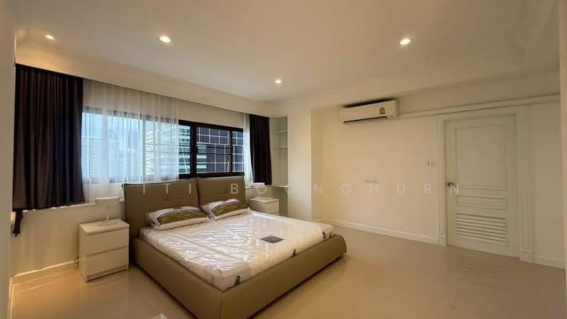 The Thonglor 11 Residence, Bangkok, Soi Thonglor 11, Khlong Tan Nua, Watthana, Bangkok, 3 Bedrooms, 400 sqm, Condo For Rent, by Thiti Boonchurn, 500413143 - DDproperty.com