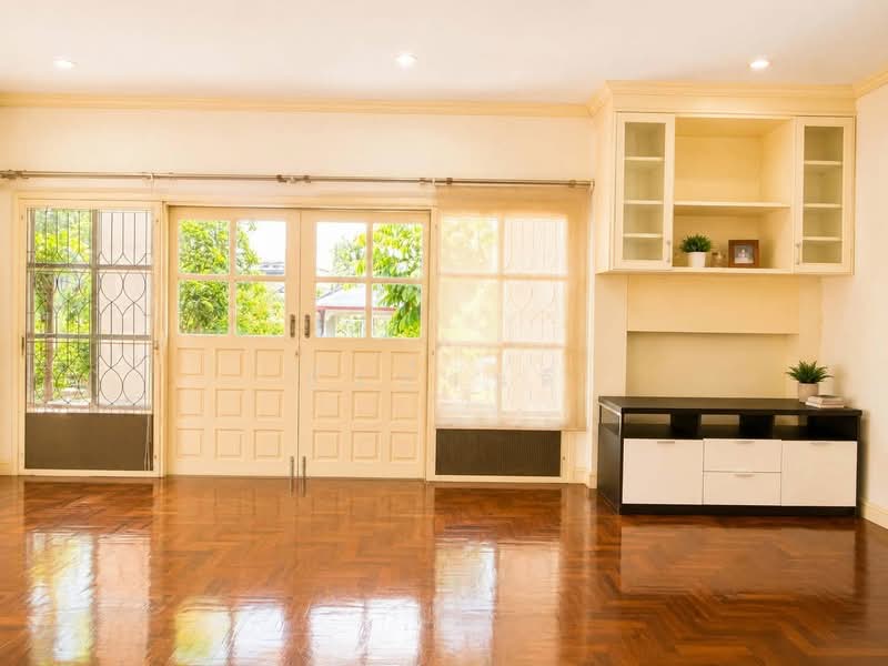 Nakarin Garden Village, Bangkok, Soi Romklao 19/1, Khlong Sam Prawet, Lat Krabang, Bangkok, 4 Bedrooms, 256 sqm, Single Detached House For Sale, by บัวบ้านดี, 500413161 - DDproperty.com
