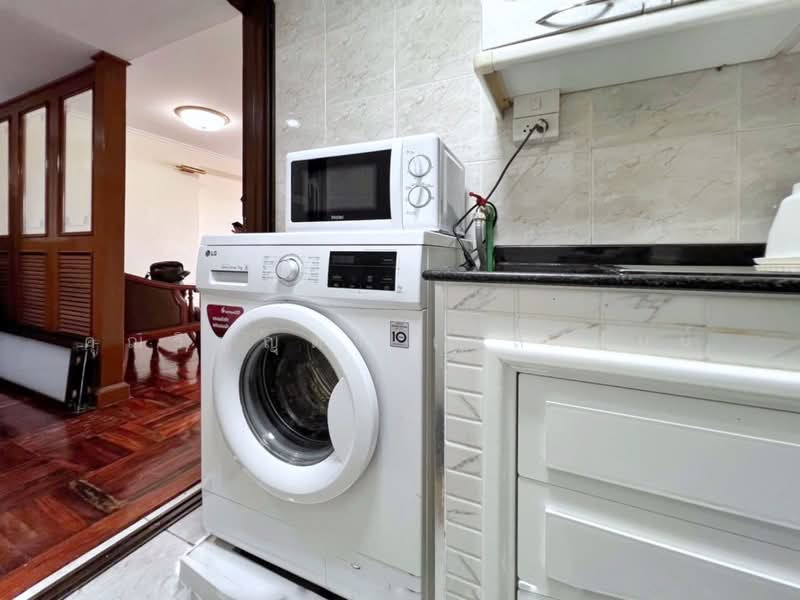 Omni Tower Sukhumvit Nana : ออมนิ ทาวเวอร์ สุขุมวิท นานา, กรุงเทพ, 69 ซอย สุขุมวิท 4, คลองเตย, กรุงเทพ, 55 ตร.ม., คอนโด ขาย, โดย คุณวิญญุดา เหล่าสันน์, 500413164 - DDproperty.com