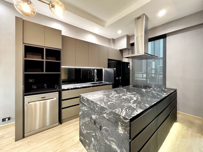 The Front Ladprao-Ratchada, Bangkok, Lat Phrao 64 Yaek 4 Rd, Wang Thonglang, Bangkok, 4 Bedrooms, 360 sqm, Townhouse For Sale, by คุณวิญญุดา เหล่าสันน์, 500413202 - DDproperty.com