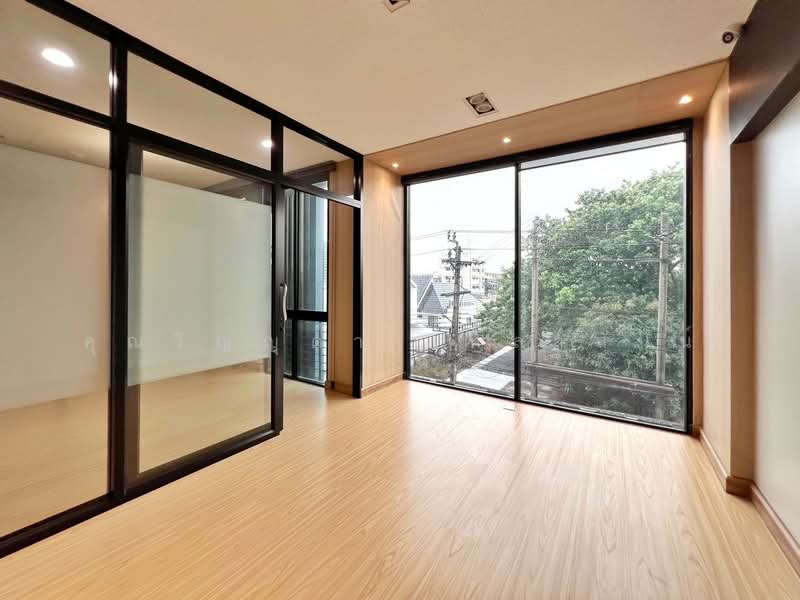 The Front Ladprao-Ratchada, Bangkok, Lat Phrao 64 Yaek 4 Rd, Wang Thonglang, Bangkok, 4 Bedrooms, 360 sqm, Townhouse For Sale, by คุณวิญญุดา เหล่าสันน์, 500413202 - DDproperty.com