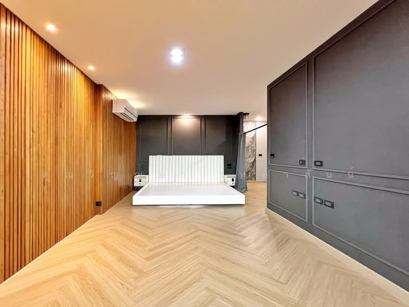 The Front Ladprao-Ratchada, Bangkok, Lat Phrao 64 Yaek 4 Rd, Wang Thonglang, Bangkok, 4 Bedrooms, 360 sqm, Townhouse For Sale, by คุณวิญญุดา เหล่าสันน์, 500413202 - DDproperty.com