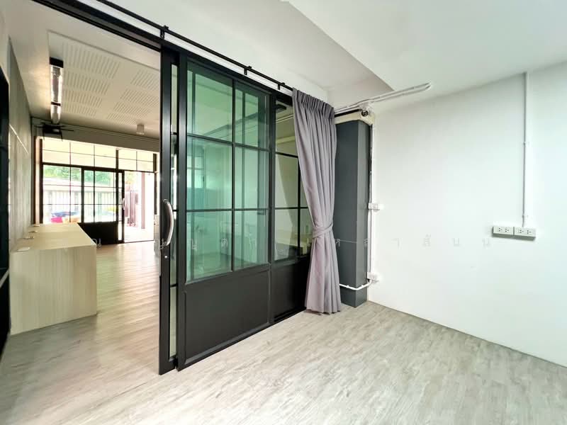The Front Ladprao-Ratchada, Bangkok, Lat Phrao 64 Yaek 4 Rd, Wang Thonglang, Bangkok, 4 Bedrooms, 360 sqm, Townhouse For Sale, by คุณวิญญุดา เหล่าสันน์, 500413202 - DDproperty.com
