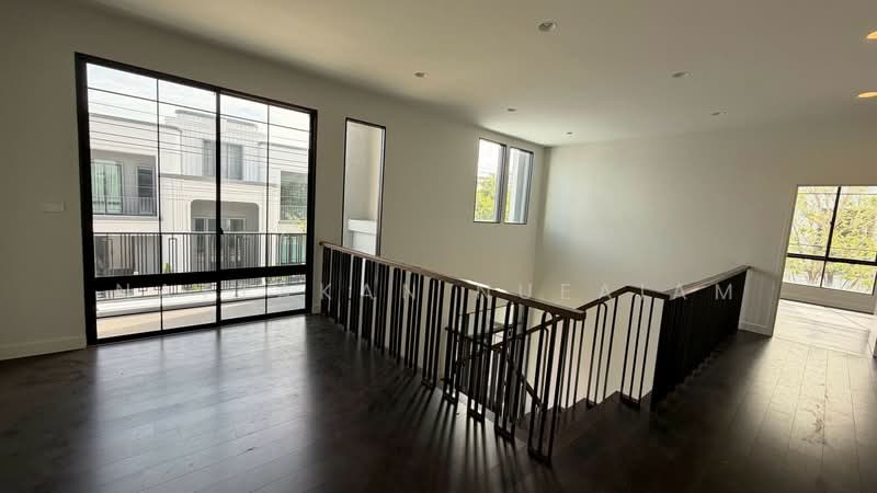Setthasiri Wongwaen-Chatuchot, Bangkok, 1353 Sam Wa Tawan Tok, Sam Wa Tawan Tok, Khlong Sam Wa, Bangkok, 4 Bedrooms, 340 sqm, Single Detached House For Sale, by Nattakan nueaiam, 500413249 - DDproperty.com