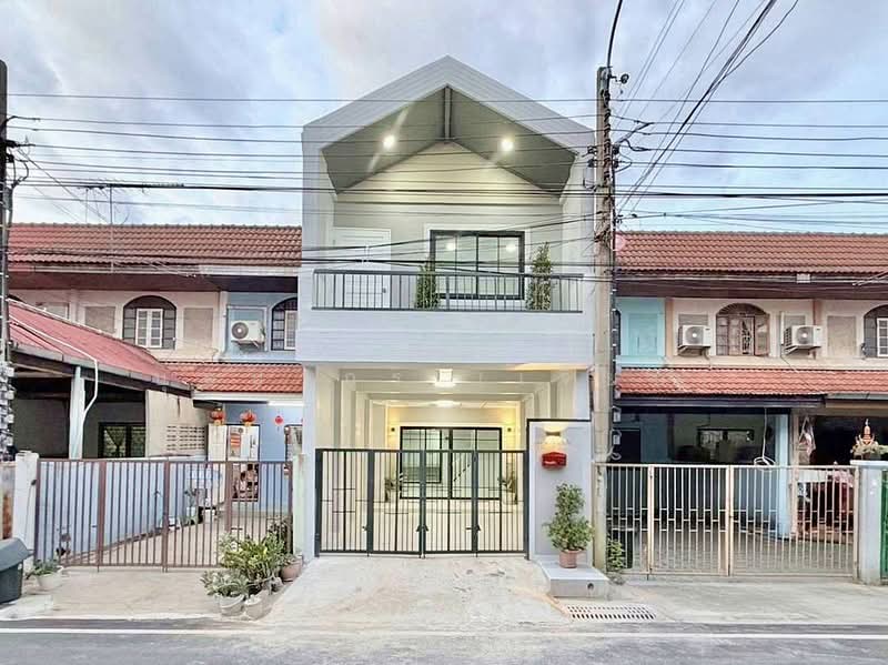 บ้านสวย 3 ห้องนอน หมู่บ้านบัวทอง 2 บางใหญ่ MRT สถานีคลองบางไผ่ อยู่หน้าหมู่บ้าน ใกล้เซ็นทรัล เวสเกต, Nonthaburi, กาญจนาภิเษก, Bang Bua Thong, Nonthaburi, 3 Bedrooms, 120 sqm, Townhouse For Sale, by บุษบากร (เจี๊ยบ), 500413255 - DDproperty.com