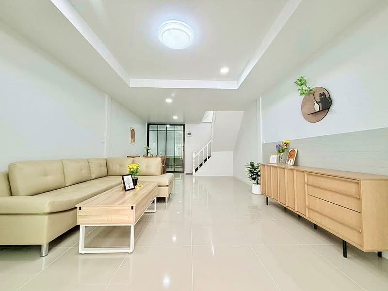บ้านสวย 3 ห้องนอน หมู่บ้านบัวทอง 2 บางใหญ่ MRT สถานีคลองบางไผ่ อยู่หน้าหมู่บ้าน ใกล้เซ็นทรัล เวสเกต, Nonthaburi, กาญจนาภิเษก, Bang Bua Thong, Nonthaburi, 3 Bedrooms, 120 sqm, Townhouse For Sale, by บุษบากร (เจี๊ยบ), 500413255 - DDproperty.com