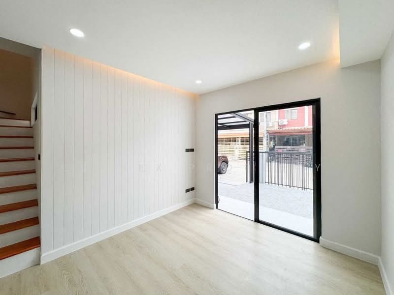 Baan Pruksa 61 Phetkasem 63, Bangkok, Petchkasem Road, Bang Kae Nua, Bang Khae, Bangkok, 3 Bedrooms, 110 sqm, Townhouse For Sale, by Connex Property, 500413259 - DDproperty.com
