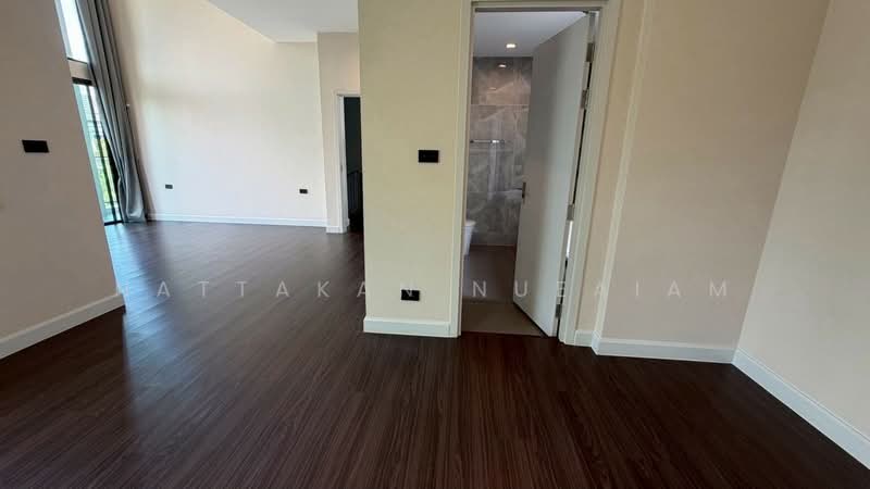 Bangkok Boulevard Signature Ramintra-Watcharapol, Bangkok, Chatu Chot 3 Alley, O-Ngoen, Sai Mai, Bangkok, 5 Bedrooms, 315 sqm, Single Detached House For Sale, by Nattakan nueaiam, 500413296 - DDproperty.com