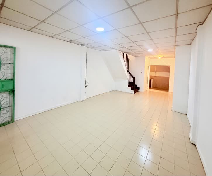 หมู่บ้านรัตนาวลัย ดอนเมือง ประชาอุทิศ 17, Bangkok, พหลโยธิน, Don Mueang, Bangkok, 2 Bedrooms, 64 sqm, Townhouse For Sale, by Wasan Wasati, 500413316 - DDproperty.com