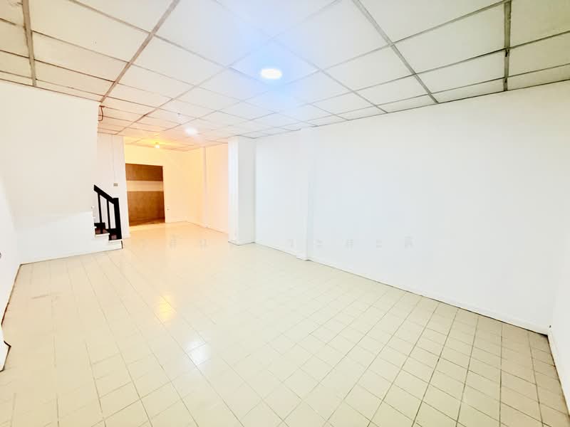 หมู่บ้านรัตนาวลัย ดอนเมือง ประชาอุทิศ 17, Bangkok, พหลโยธิน, Don Mueang, Bangkok, 2 Bedrooms, 64 sqm, Townhouse For Sale, by Wasan Wasati, 500413316 - DDproperty.com