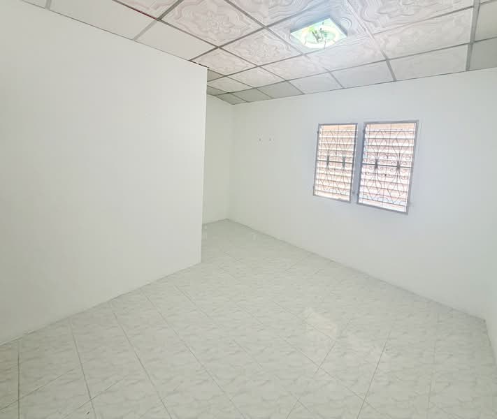 หมู่บ้านรัตนาวลัย ดอนเมือง ประชาอุทิศ 17, Bangkok, พหลโยธิน, Don Mueang, Bangkok, 2 Bedrooms, 64 sqm, Townhouse For Sale, by Wasan Wasati, 500413316 - DDproperty.com