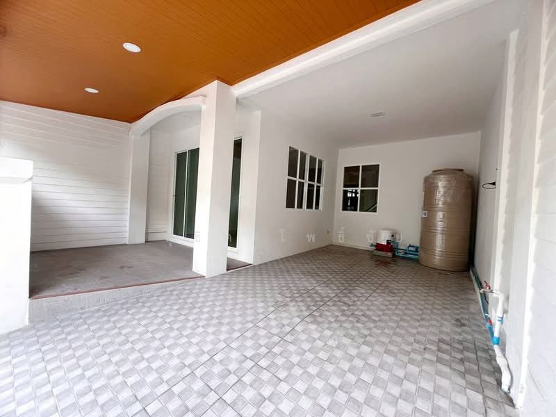 Busarin Rangsit, Pathum Thani, Khu Khot, Lam Luk Ka, Pathum Thani, 3 Bedrooms, 72 sqm, Townhouse For Sale, by ANUCHIT PHOCHAI, 500413327 - DDproperty.com