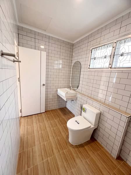 Busarin Rangsit, Pathum Thani, Khu Khot, Lam Luk Ka, Pathum Thani, 3 Bedrooms, 72 sqm, Townhouse For Sale, by ANUCHIT PHOCHAI, 500413327 - DDproperty.com