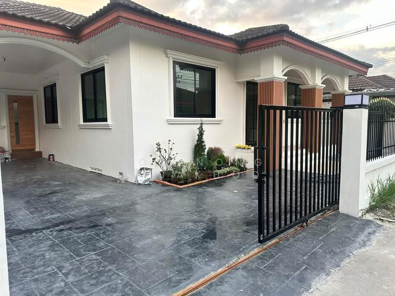 House in Sansai, Chiang Mai, San Sai Luang, San Sai, Chiang Mai, 3 Bedrooms, 135 sqm, Single Detached House For Sale, by Aonanong Tajakhod, 500413346 - DDproperty.com