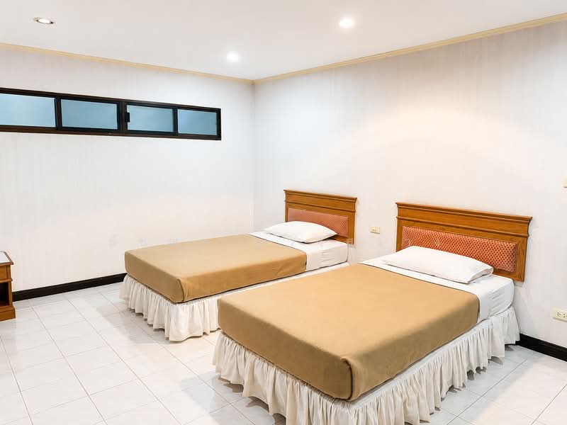 Cha-Am Grand Condotel : ชะอำ แกรนด์ คอนโดเทล, เพชรบุรี, 464 ตรอกทรานสุข, ชะอำ, เพชรบุรี, 169 ตร.ม., คอนโด ขาย, โดย ธัชพล ดวงสว่าง, 500413383 - DDproperty.com