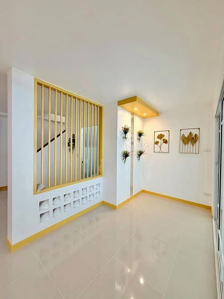 บ้านสวย 4 ห้องนอน หมู่บ้านบัวทอง 4 ถนนบ้านกล้วย บางบัวทอง รีโนเวทใหม่ ใกล้เซ็นทรัล เวสเกต, Nonthaburi, บ้านกล้วย - ไทรน้อย, Bang Bua Thong, Nonthaburi, 4 Bedrooms, 110 sqm, Townhouse For Sale, by บุษบากร (เจี๊ยบ), 500413386 - DDproperty.com
