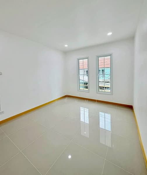 บ้านสวย 4 ห้องนอน หมู่บ้านบัวทอง 4 ถนนบ้านกล้วย บางบัวทอง รีโนเวทใหม่ ใกล้เซ็นทรัล เวสเกต, Nonthaburi, บ้านกล้วย - ไทรน้อย, Bang Bua Thong, Nonthaburi, 4 Bedrooms, 110 sqm, Townhouse For Sale, by บุษบากร (เจี๊ยบ), 500413386 - DDproperty.com