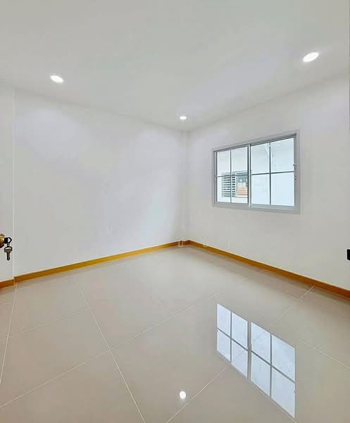 บ้านสวย 4 ห้องนอน หมู่บ้านบัวทอง 4 ถนนบ้านกล้วย บางบัวทอง รีโนเวทใหม่ ใกล้เซ็นทรัล เวสเกต, นนทบุรี, บ้านกล้วย - ไทรน้อย, บางบัวทอง, นนทบุรี, 110 ตร.ม., ทาวน์เฮ้าส์ ขาย, โดย บุษบากร (เจี๊ยบ), 500413386 - DDproperty.com