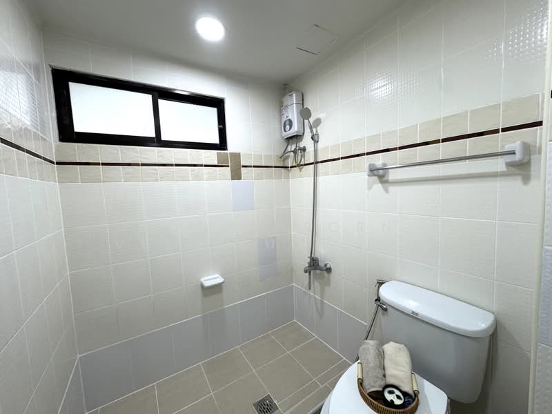 Lumpini Place Ratchada-Thapra, Bangkok, 18 Ratchadaphisek Road, Bukkalo, Thon Buri, Bangkok, 1 Bedroom, 34 sqm, Condo For Sale, by Poonyaporn Veerabulyarit, 500413388 - DDproperty.com