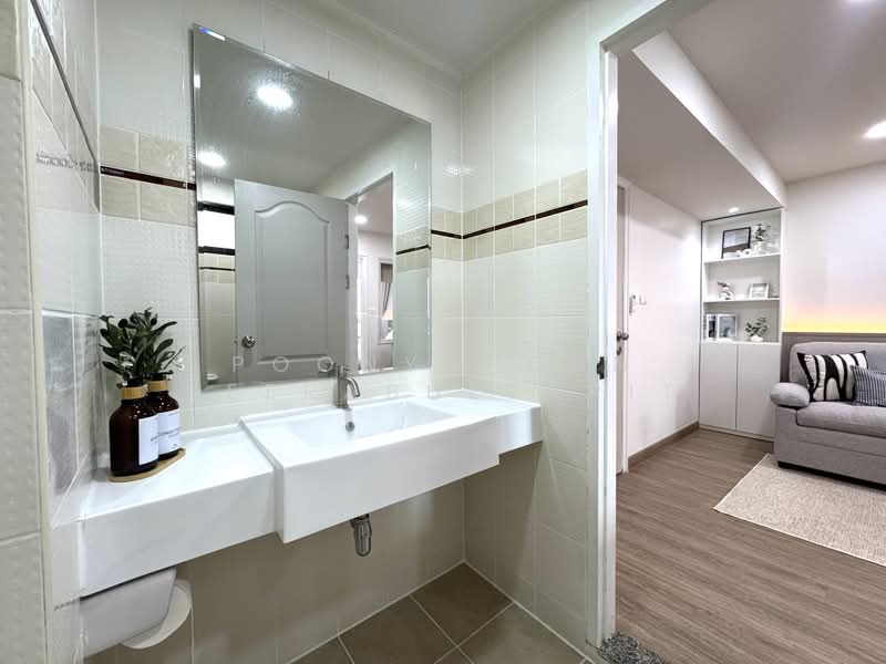 Lumpini Place Ratchada-Thapra, Bangkok, 18 Ratchadaphisek Road, Bukkalo, Thon Buri, Bangkok, 1 Bedroom, 34 sqm, Condo For Sale, by Poonyaporn Veerabulyarit, 500413388 - DDproperty.com