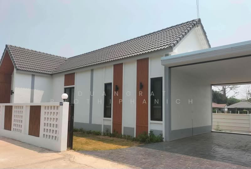 Sunday House, Chiang Mai, San Sai Luang, San Sai, Chiang Mai, 2 Bedrooms, 120 sqm, Single Detached House For Sale, by Duangrat Phothiphanich, 500413399 - DDproperty.com