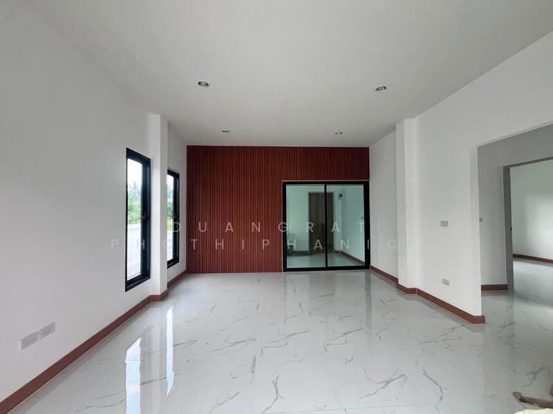 Sunday House, Chiang Mai, San Sai Luang, San Sai, Chiang Mai, 2 Bedrooms, 120 sqm, Single Detached House For Sale, by Duangrat Phothiphanich, 500413399 - DDproperty.com