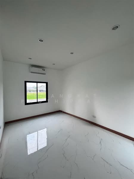 Sunday House, Chiang Mai, San Sai Luang, San Sai, Chiang Mai, 2 Bedrooms, 120 sqm, Single Detached House For Sale, by Duangrat Phothiphanich, 500413399 - DDproperty.com