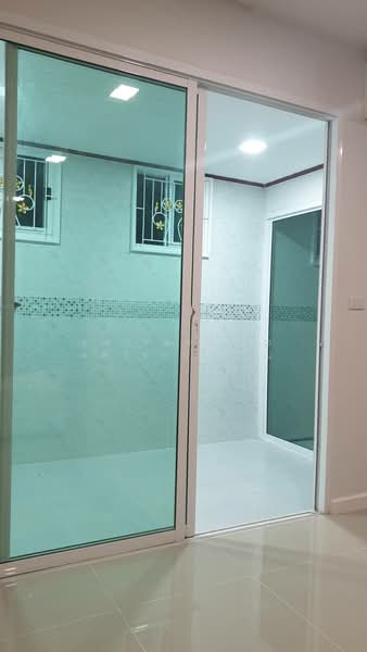 The Verona Village Rama 9-New Krungthepkrita, Bangkok, Patthana Chonabot 3 Road, Khlong Song Ton Nun, Lat Krabang, Bangkok, 2 Bedrooms, 140 sqm, Townhouse For Rent, by คุณวรพรรษสร ศศิโรจน์โสภณ, 500413407 - DDproperty.com