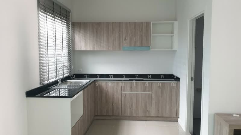 The Verona Village Rama 9-New Krungthepkrita, Bangkok, Patthana Chonabot 3 Road, Khlong Song Ton Nun, Lat Krabang, Bangkok, 2 Bedrooms, 140 sqm, Townhouse For Rent, by คุณวรพรรษสร ศศิโรจน์โสภณ, 500413407 - DDproperty.com