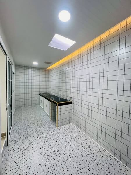 Warangkun Khlong 3 Village, Pathum Thani, Lam Luk Ka, Pathum Thani, 3 Bedrooms, 72 sqm, Townhouse For Sale, by Connex Property, 500413415 - DDproperty.com