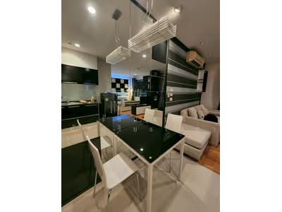 For Rent - Villa Sathorn, Bangkok