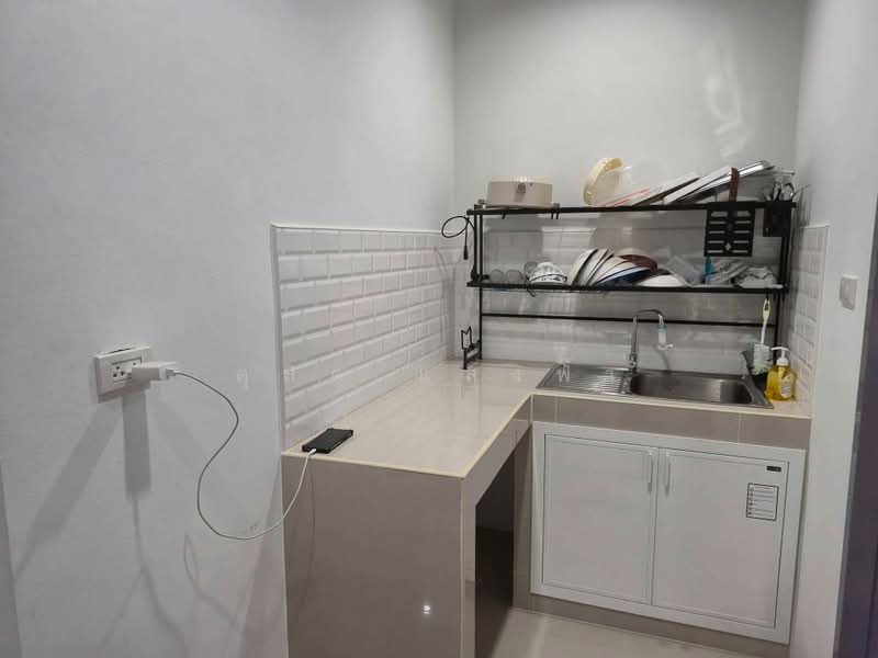 ให้เช่าบ้านแฝด ม.เดอะวิลเลจ8 สาย11 นิคมพัฒนา ระยอง, Rayong, Nikhom Pattana, Rayong, 2 Bedrooms, 100 sqm, Semi-Detached House (Twin House) For Rent, by Dusit Saengfa, 500413469 - DDproperty.com