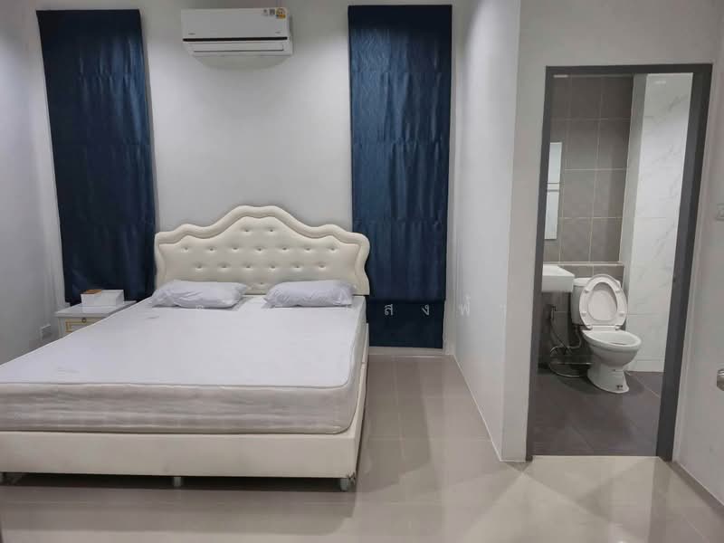 ให้เช่าบ้านแฝด ม.เดอะวิลเลจ8 สาย11 นิคมพัฒนา ระยอง, Rayong, Nikhom Pattana, Rayong, 2 Bedrooms, 100 sqm, Semi-Detached House (Twin House) For Rent, by Dusit Saengfa, 500413469 - DDproperty.com