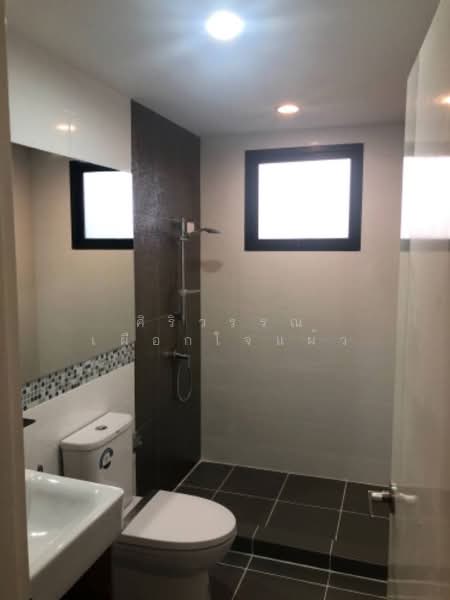 Baan Klang Muang Ratchaphruek - Rattanathibet, Nonthaburi, Soi Yothathikan, Nonthaburi 2023, Bang Rak Yai, Bang Bua Thong, Nonthaburi, 3 Bedrooms, 145 sqm, Townhouse For Rent, by ศิริวรรณ เผือกใจแผ้ว, 500413488 - DDproperty.com