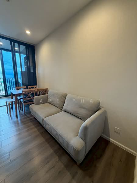 Whizdom Essence, Bangkok, 5 Piyabutr 1 Alley, Bang Chak, Phra Khanong, Bangkok, 1 Bedroom, 36 sqm, Condo For Rent, by Rapeephan, 500413492 - DDproperty.com