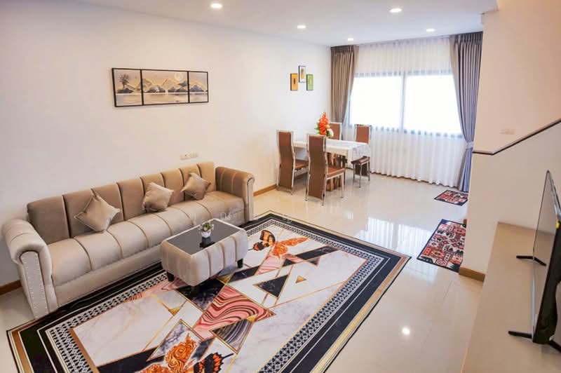 ซอยลาดพร้าว 96, กรุงเทพ, พลับพลา, วังทองหลาง, กรุงเทพ, 170 ตร.ม., ทาวน์เฮ้าส์ ขาย, โดย คุณธัญญ่า, 500413540 - DDproperty.com