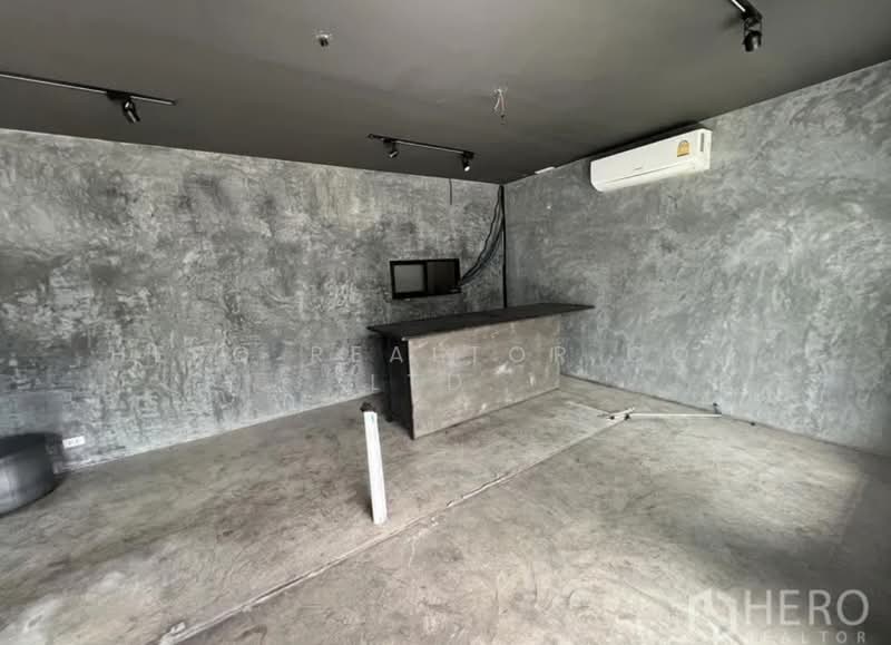 For Rent Retail Space 80 sqm BTS Phrom Phong, Bangkok BRE18886, กรุงเทพ, คลองตันเหนือ, วัฒนา, กรุงเทพ, 80 ตร.ม., พื้นที่ขายของ ให้เช่า, โดย Hero Realtor Co., Ltd., 500413543 - DDproperty.com