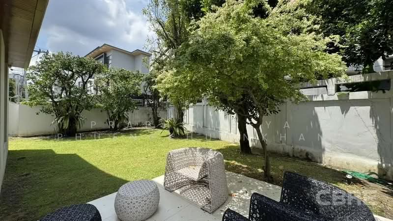 Single House on Soi Phaholyothin 11, Bangkok, Phaya Thai, Bangkok, 3 Bedrooms, 180 sqm, Single Detached House For Sale, by Praphinleeya Phuengkhuankhan, 500413587 - DDproperty.com