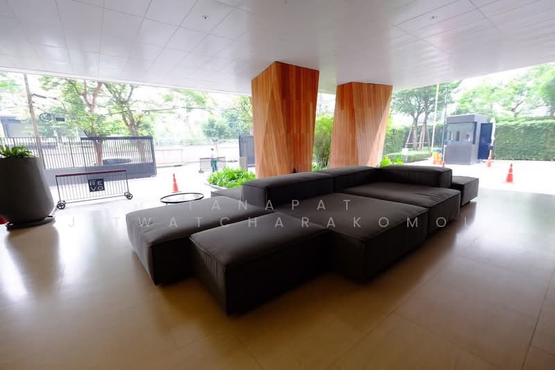 Noble Revo Silom, Bangkok, 88 Soi Surasak Surasak Road, Silom, Bang Rak, Bangkok, 1 Bedroom, 34 sqm, Condo For Rent, by Tanapat Jitwatcharakomol, 500413598 - DDproperty.com
