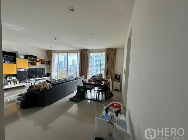Watermark Chaophraya, Bangkok, Soi Charoennakorn 39-41, Charoennakorn Road, Bang Lam Phu Lang, Khlong San, Bangkok, 3 Bedrooms, 145 sqm, Condo For Sale, by Hero Realtor Co., Ltd., 500413600 - DDproperty.com