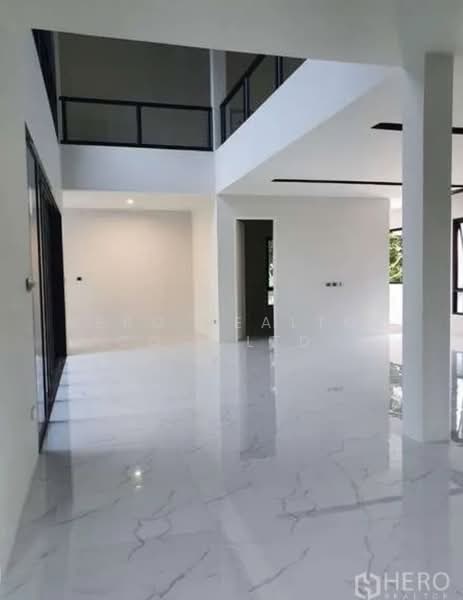 For Rent 5-Bedroom Detached House near BTS Bang Chak, Bangkok BRE23079, Bangkok, สุขุมวิท, Bang Chak, Phra Khanong, Bangkok, 5 Bedrooms, 600 sqm, Single Detached House For Sale, by Hero Realtor Co., Ltd., 500413627 - DDproperty.com