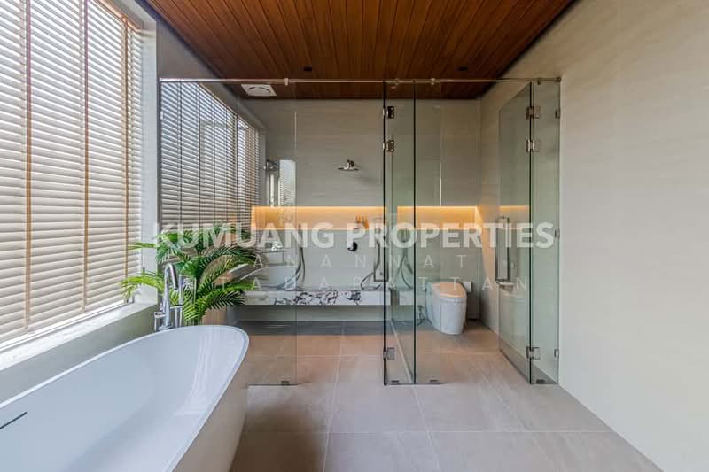 Ultra Luxury Residence with 5 Bedrooms, Chiang Mai, Su Thep, Muang Chiang Mai, Chiang Mai, 5 Bedrooms, 925 sqm, Single Detached House For Sale, by Tanannat Porntadapattanayothin, 500413636 - DDproperty.com