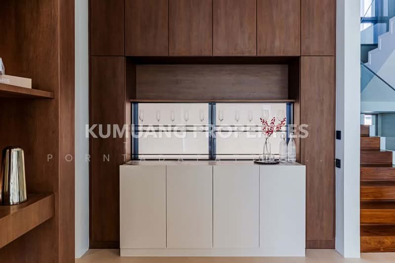 Ultra Luxury Residence with 5 Bedrooms, Chiang Mai, Su Thep, Muang Chiang Mai, Chiang Mai, 5 Bedrooms, 925 sqm, Single Detached House For Sale, by Tanannat Porntadapattanayothin, 500413636 - DDproperty.com
