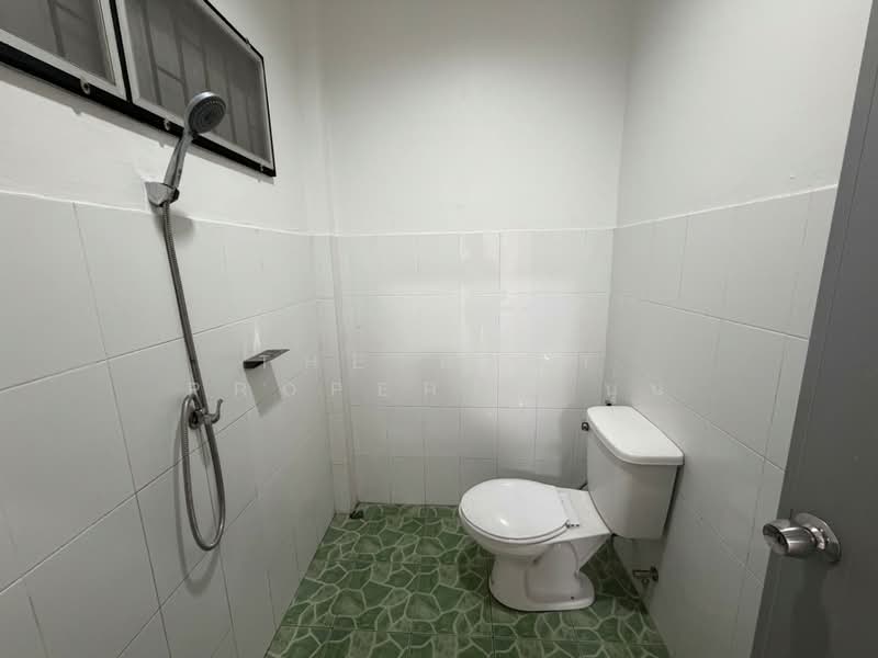 บ้านแฝดศรีราชา ชลบุรี, Chon Buri (Pattaya), Surasak, Si Racha, Chon Buri (Pattaya), 2 Bedrooms, 100 sqm, Semi-Detached House (Twin House) For Sale, by The Best Property นุ่น, 500413651 - DDproperty.com