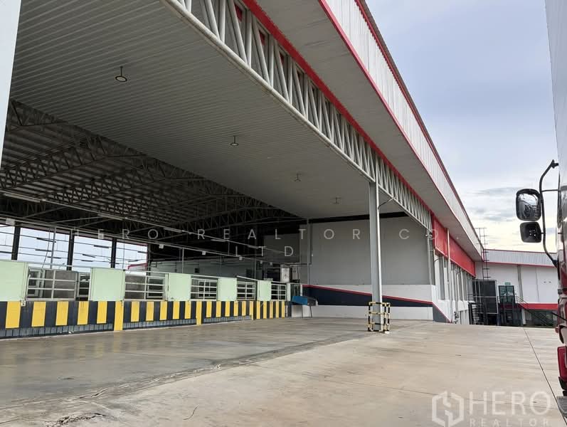 For sale Factory 7300 sq.m. in Map Khae, Mueang Nakhon Pathom, Nakhon Pathom HRE01068, Nakhon Pathom, Map Khae, Muang Nakhon Pathom, Nakhon Pathom, , 73,000 sqm, Warehouse/Factory For Sale, by Hero Realtor Co., Ltd., 500413684 - DDproperty.com