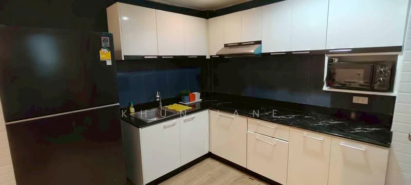 Townhouse for Rent in Ekkamai (SPSJP495), Bangkok, สุขุมวิท, Phra Kanong Nua, Watthana, Bangkok, 5 Bedrooms, 300 sqm, Townhouse For Rent, by Khun Jane, 500413692 - DDproperty.com