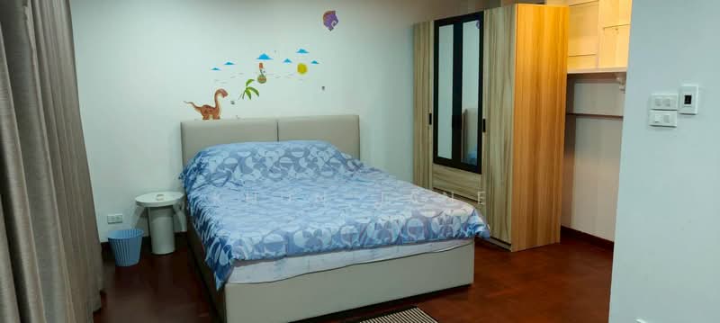 Townhouse for Rent in Ekkamai (SPSJP495), Bangkok, สุขุมวิท, Phra Kanong Nua, Watthana, Bangkok, 5 Bedrooms, 300 sqm, Townhouse For Rent, by Khun Jane, 500413692 - DDproperty.com