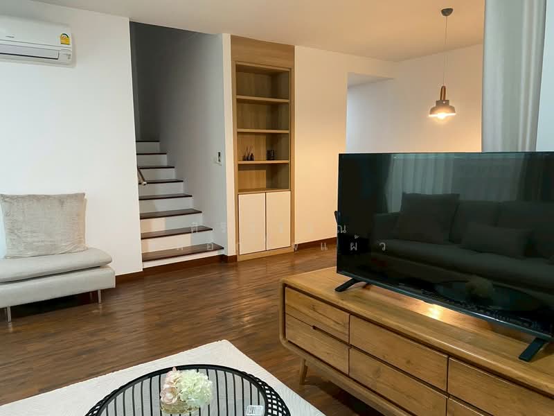Von Napa Sukhumvit 38, Bangkok, Soi Sukhumvit 38, Phra Kanong, Khlong Toei, Bangkok, 2 Bedrooms, 105 sqm, Condo For Rent, by ศิริวรรณ เผือกใจแผ้ว, 500413700 - DDproperty.com