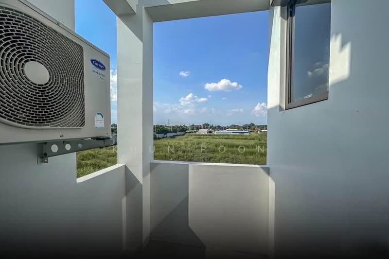 Aerie Srinakarin-Krungthepkreetha, Bangkok, Srinakarin - Romklao Road, Khlong Song Ton Nun, Lat Krabang, Bangkok, 5 Bedrooms, 350 sqm, Single Detached House For Sale, by Khun Poon, 500413721 - DDproperty.com