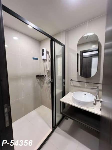 XT Huaikhwang, Bangkok, 244 Ratchadaphisek Road, Huai Khwang, Bangkok, 1 Bedroom, 30 sqm, Condo For Rent, by Susira Prueksawun, 500413729 - DDproperty.com